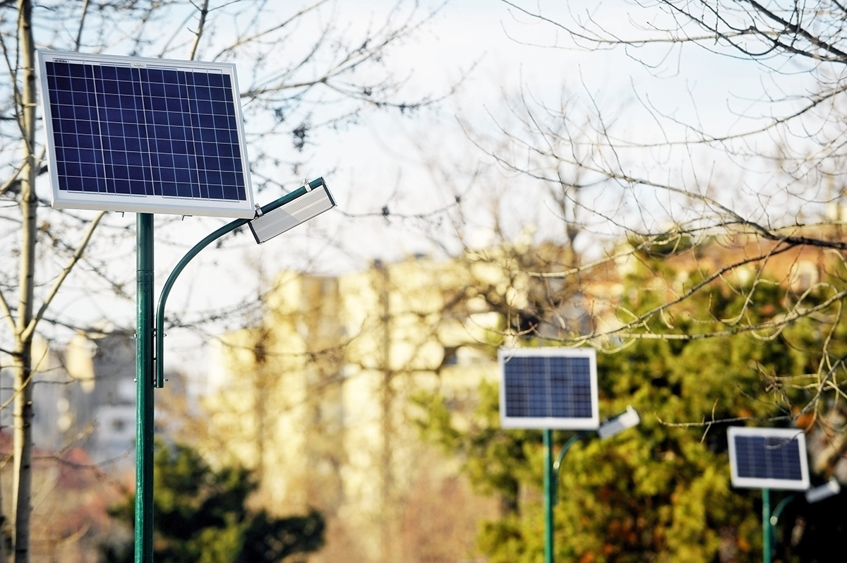 Usar energías renovables para traer luz y educación a África