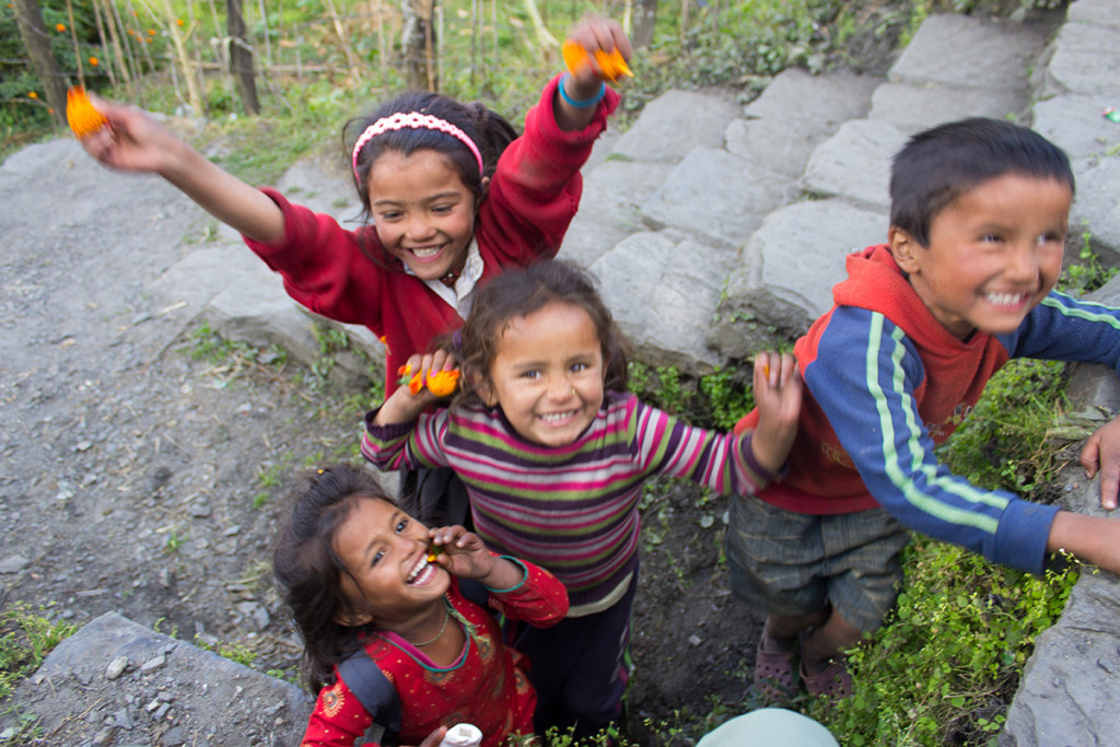 Nens al Nepal, el país dels somriures